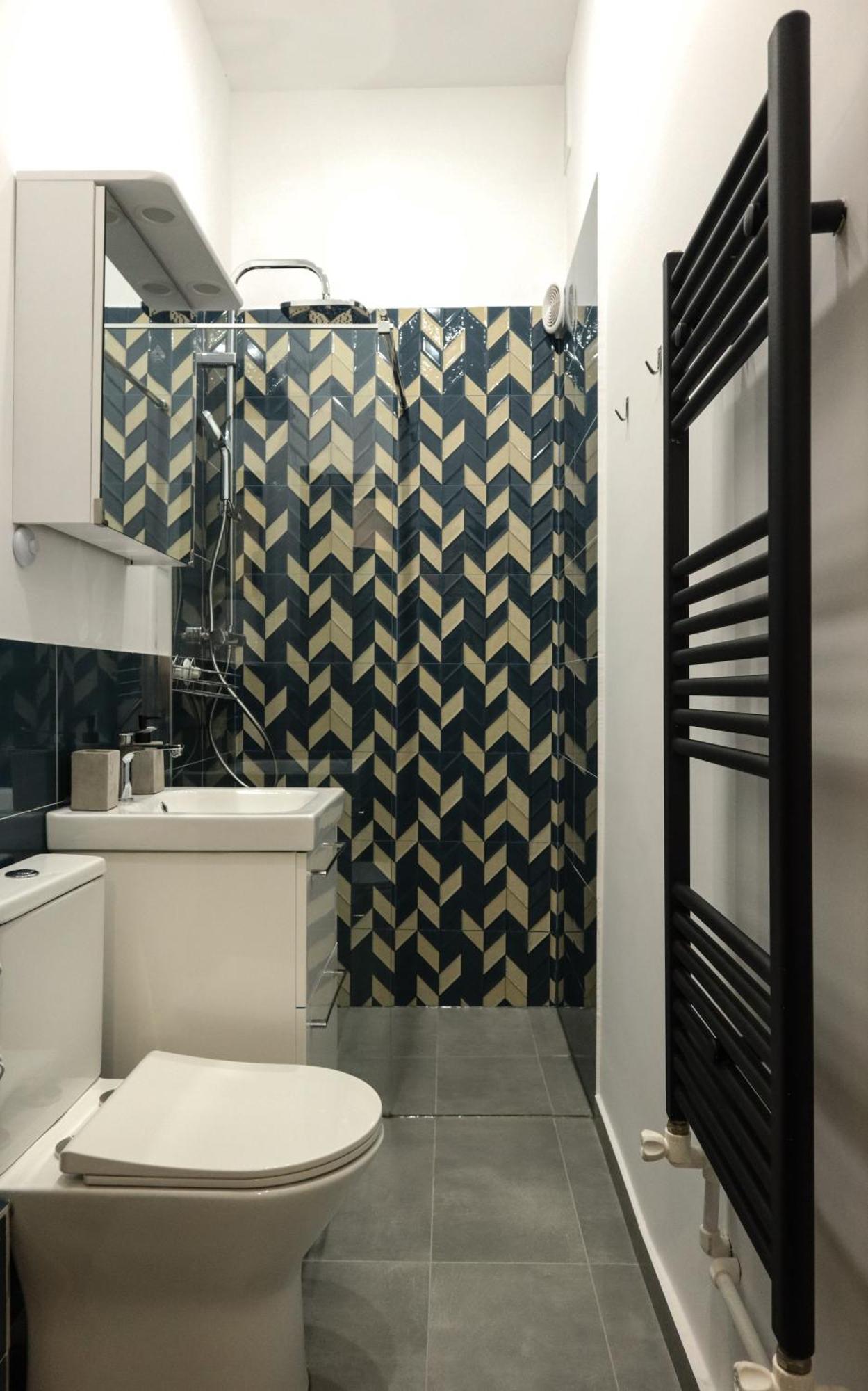 Hirooms Apartment